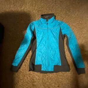 This is an awesome “biking” jacket from Novara szS